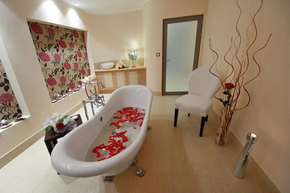 Aquarius-Aqua Apartment Kolobrzeg Ngoại thất bức ảnh
